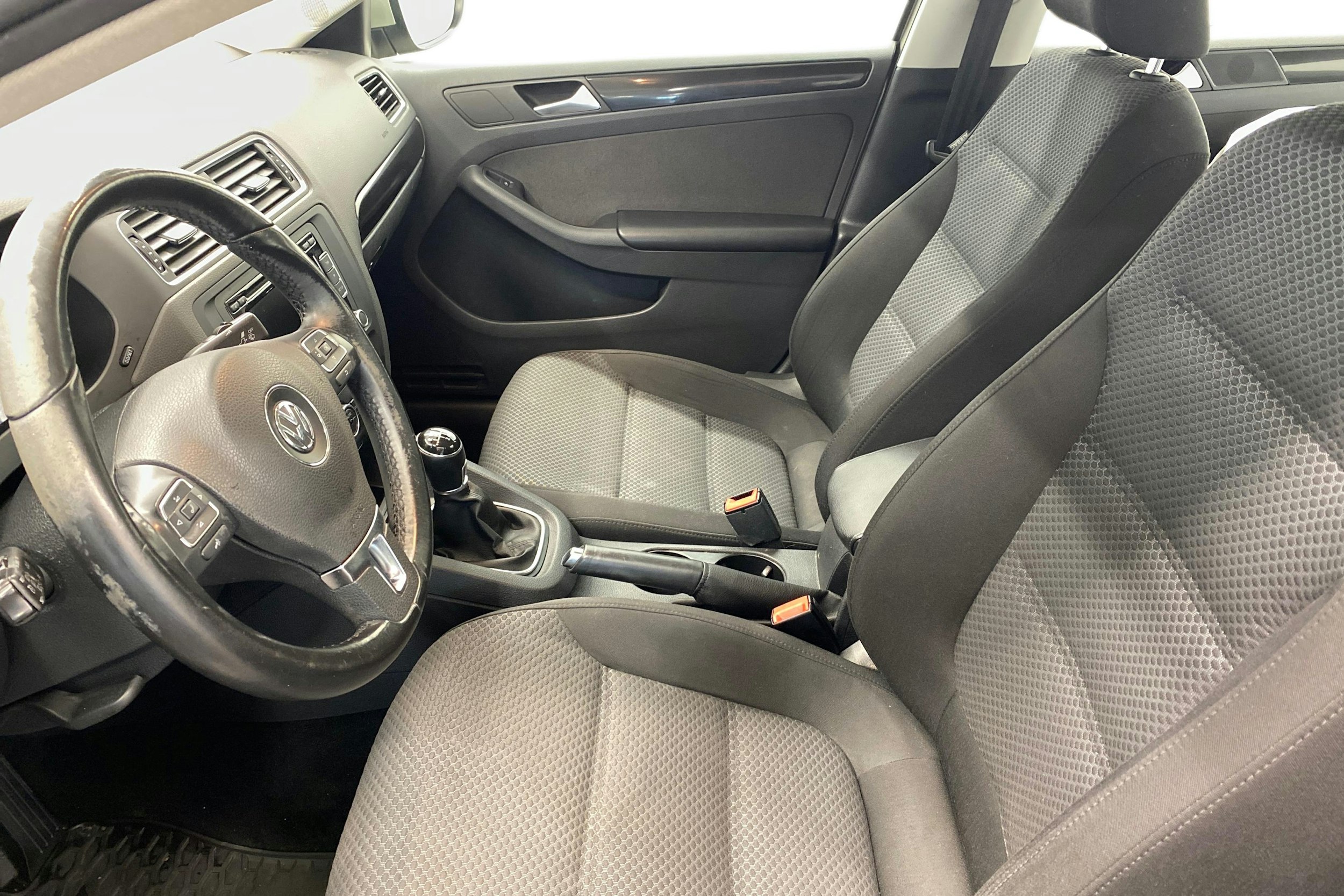 hopea Volkswagen Jetta 2014 kuva 10.