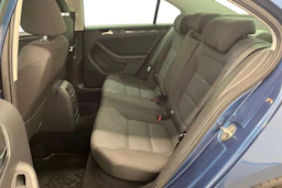 Sininen Volkswagen JETTA 2015 kuva 8.