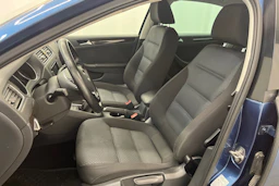 Sininen Volkswagen JETTA 2015 kuva 12.