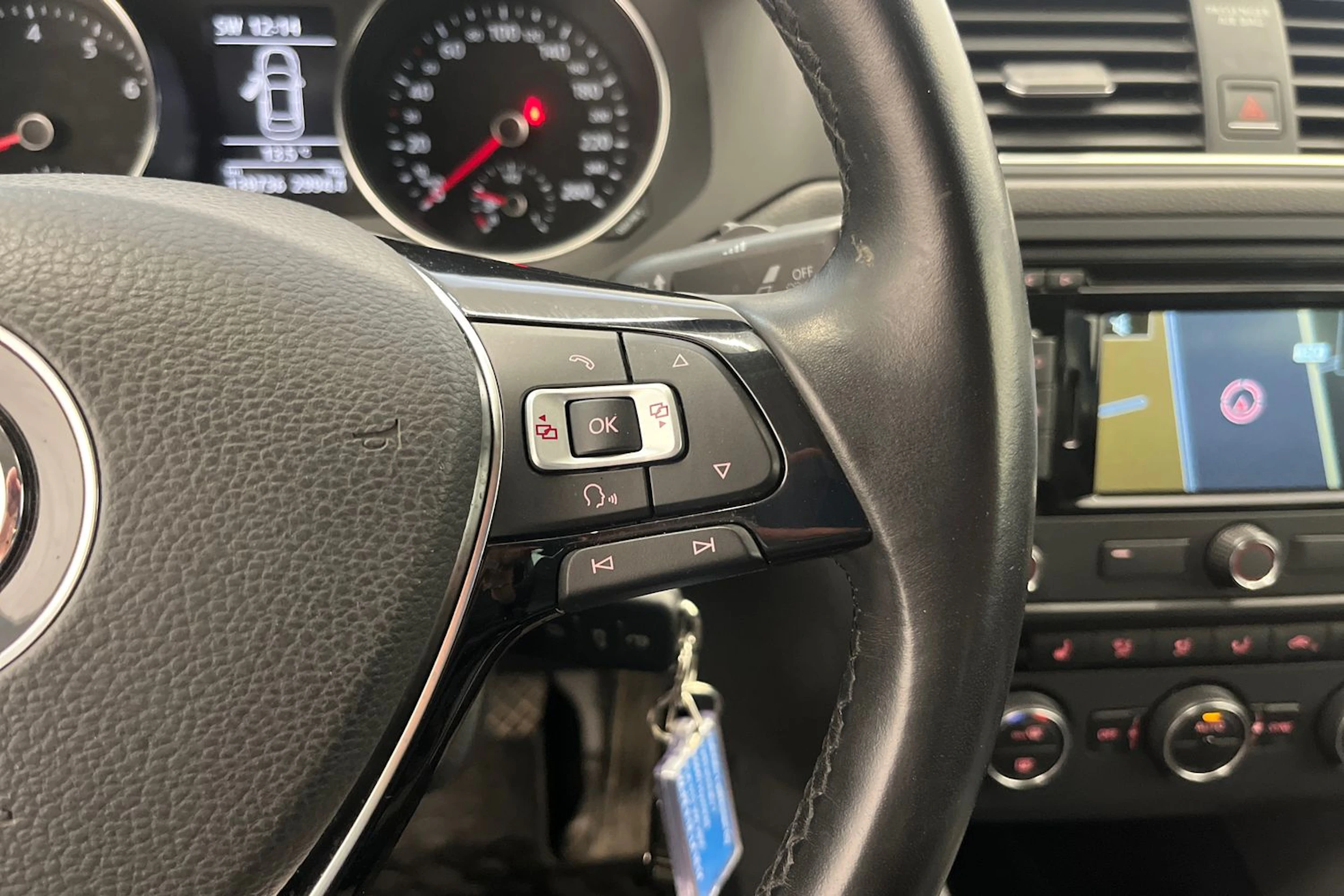 Sininen Volkswagen JETTA 2015 kuva 14.
