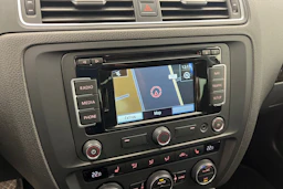 Sininen Volkswagen JETTA 2015 kuva 18.