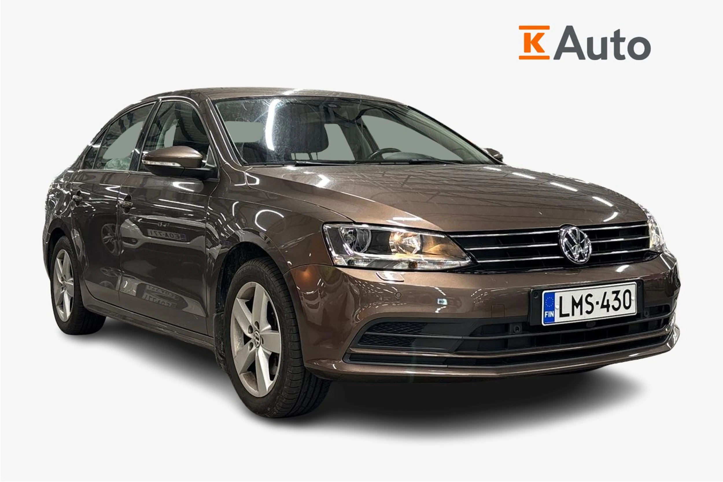 Ruskea (beige) Volkswagen JETTA 2015 kuva 1.