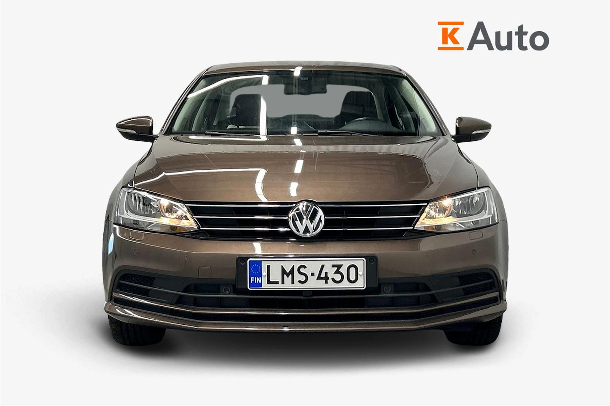 Ruskea (beige) Volkswagen JETTA 2015 kuva 4.