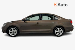 Ruskea (beige) Volkswagen JETTA 2015 kuva 5.