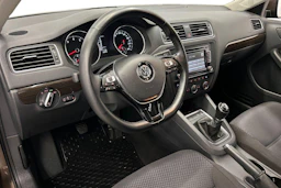 Ruskea (beige) Volkswagen JETTA 2015 kuva 6.