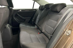Ruskea (beige) Volkswagen JETTA 2015 kuva 8.