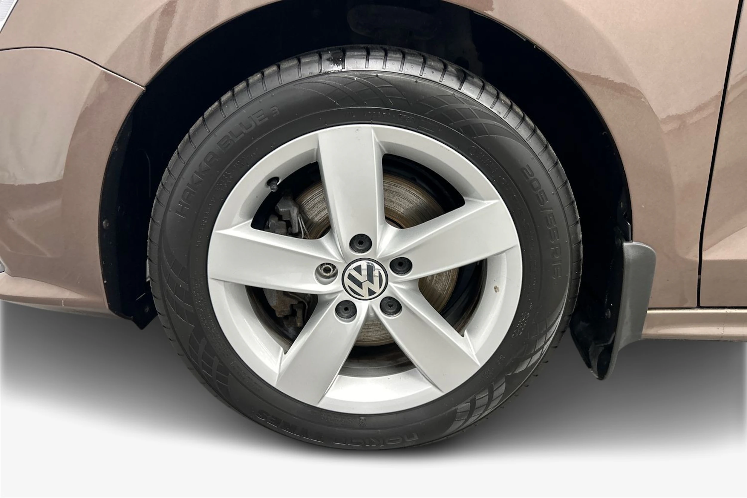 Ruskea (beige) Volkswagen JETTA 2015 kuva 9.