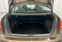 Ruskea (beige) Volkswagen JETTA 2015 kuva 12.