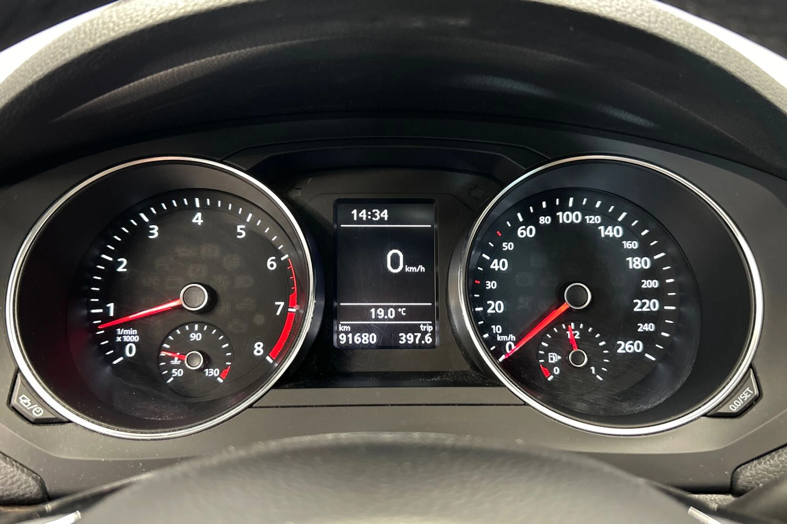 Ruskea (beige) Volkswagen JETTA 2015 kuva 13.