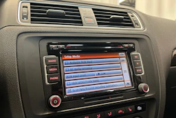 Ruskea (beige) Volkswagen JETTA 2015 kuva 16.
