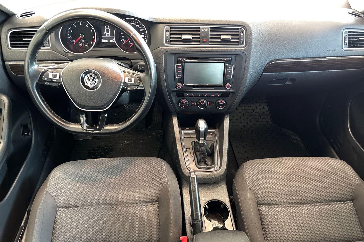 Volkswagen Jetta 2015, kuva 7/31