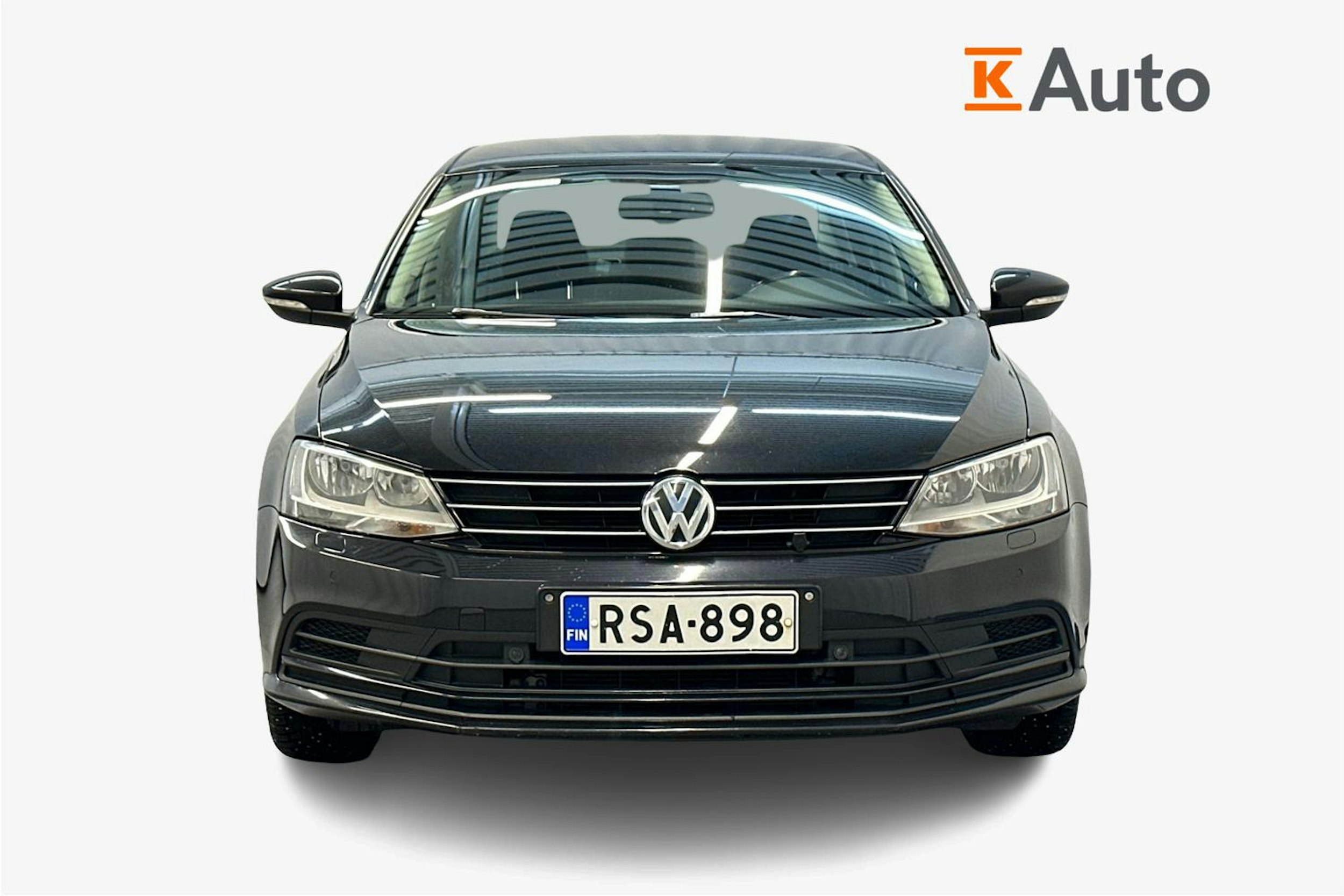 musta Volkswagen Jetta 2015 kuva 5.