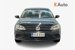 musta Volkswagen Jetta 2015 kuva 5.