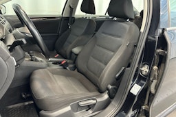 musta Volkswagen Jetta 2015 kuva 14.