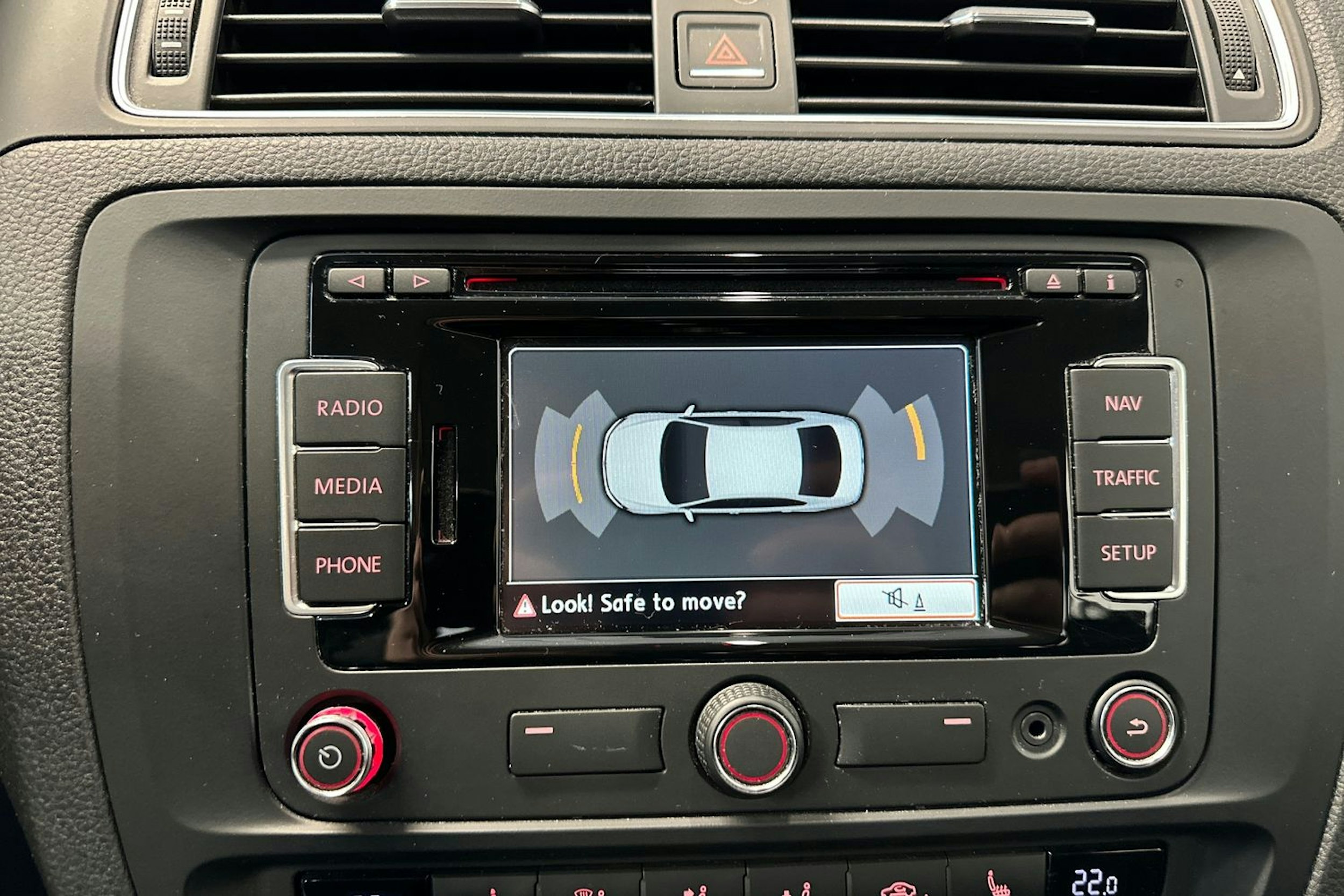 musta Volkswagen Jetta 2015 kuva 19.