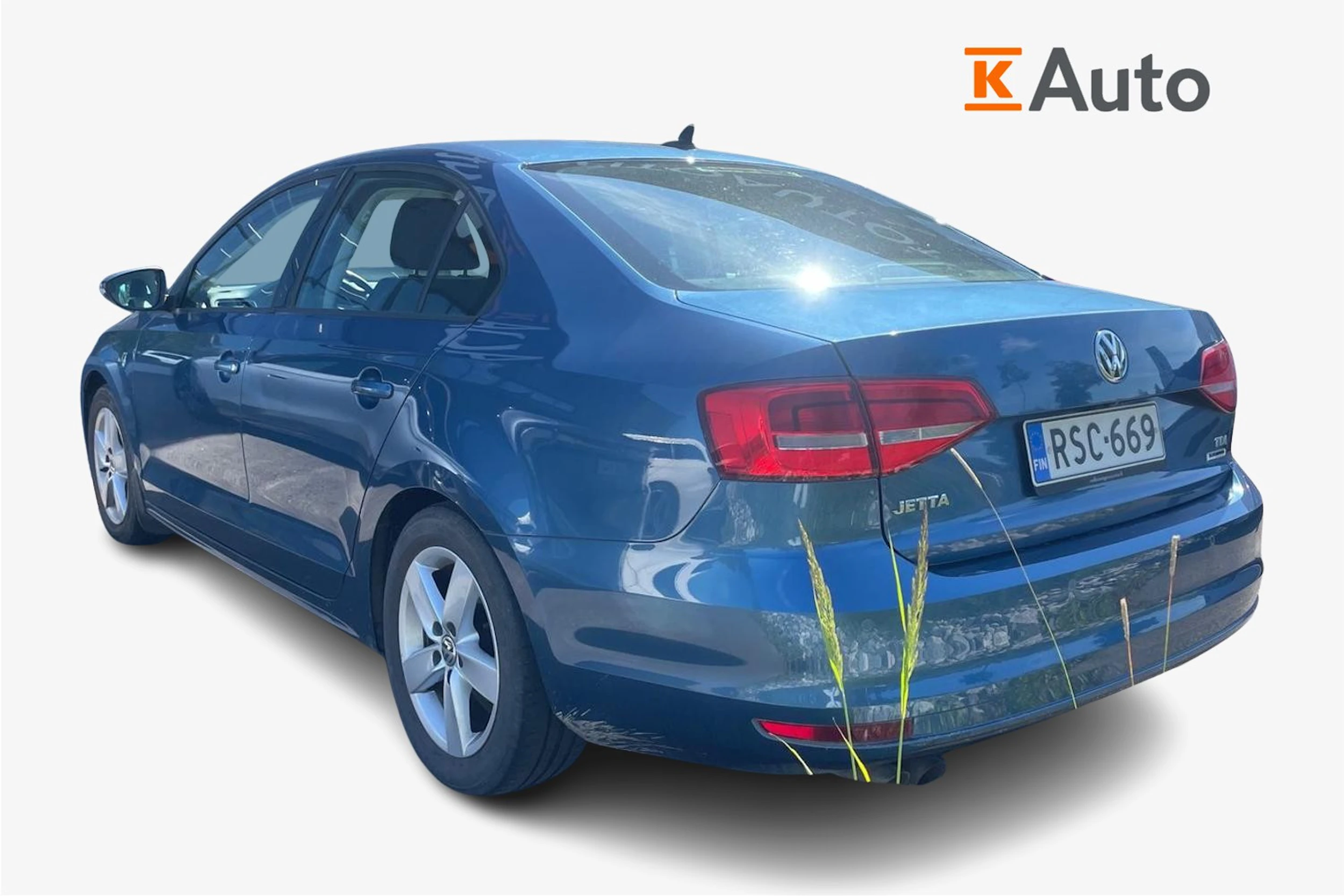 sininen Volkswagen Jetta 2015 kuva 2.