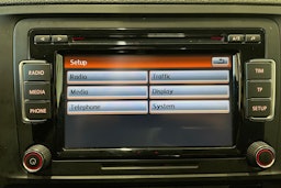 sininen Volkswagen Jetta 2015 kuva 21.