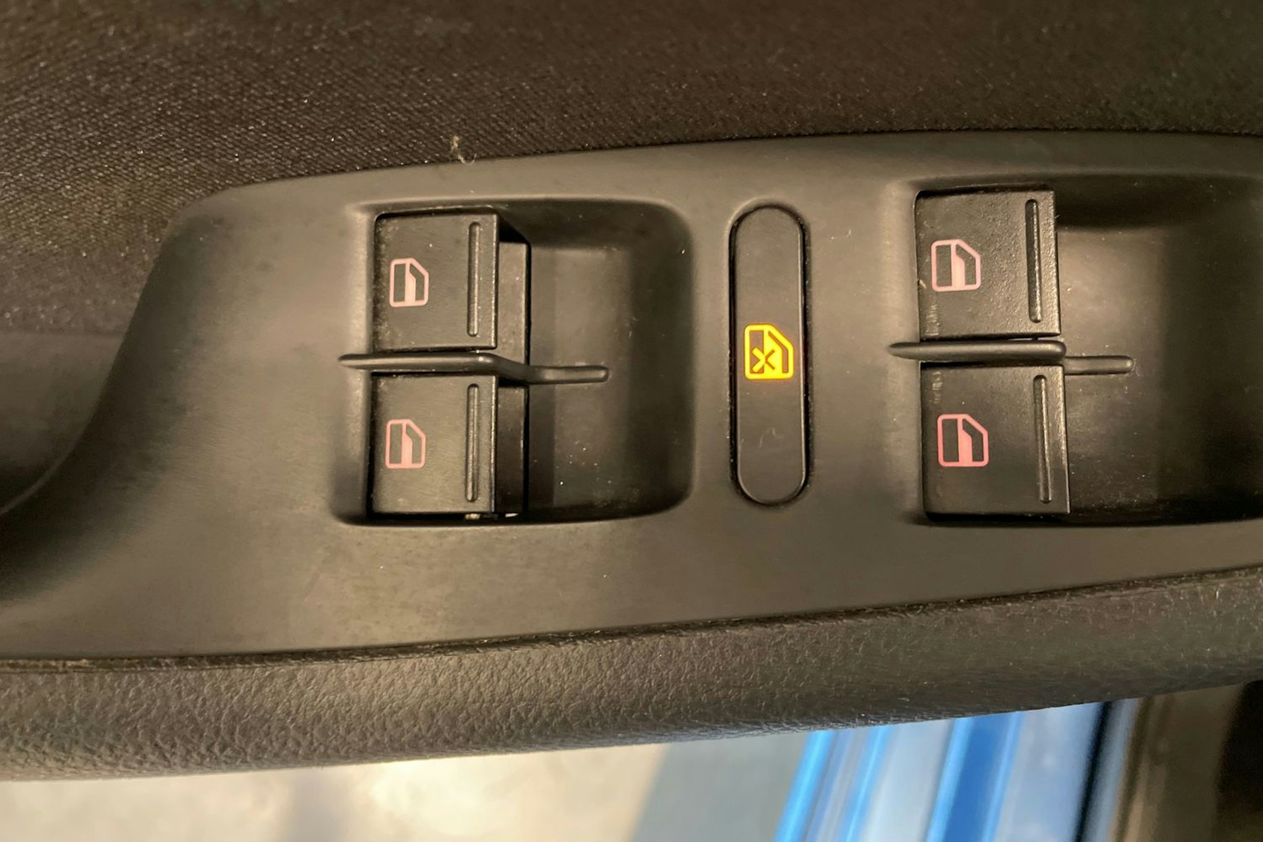 sininen Volkswagen Jetta 2015 kuva 25.