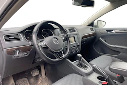 valkoinen Volkswagen Jetta 2016 kuva 3.