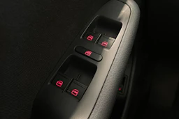 valkoinen Volkswagen Jetta 2016 kuva 23.