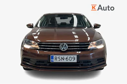 Ruskea (beige) Volkswagen JETTA 2016 kuva 4.