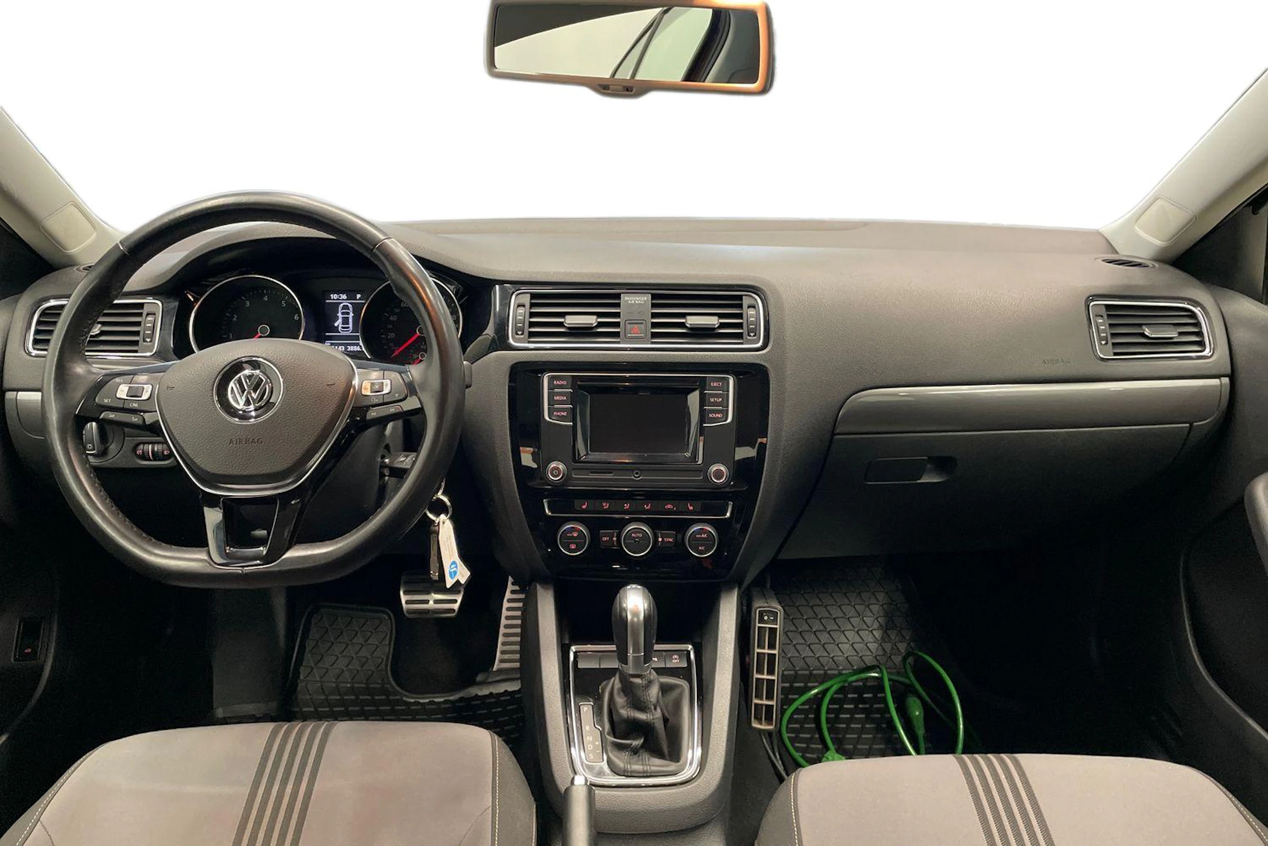 Ruskea (beige) Volkswagen JETTA 2016 kuva 7.