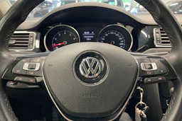 Ruskea (beige) Volkswagen JETTA 2016 kuva 13.