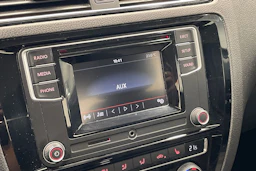 Ruskea (beige) Volkswagen JETTA 2016 kuva 16.