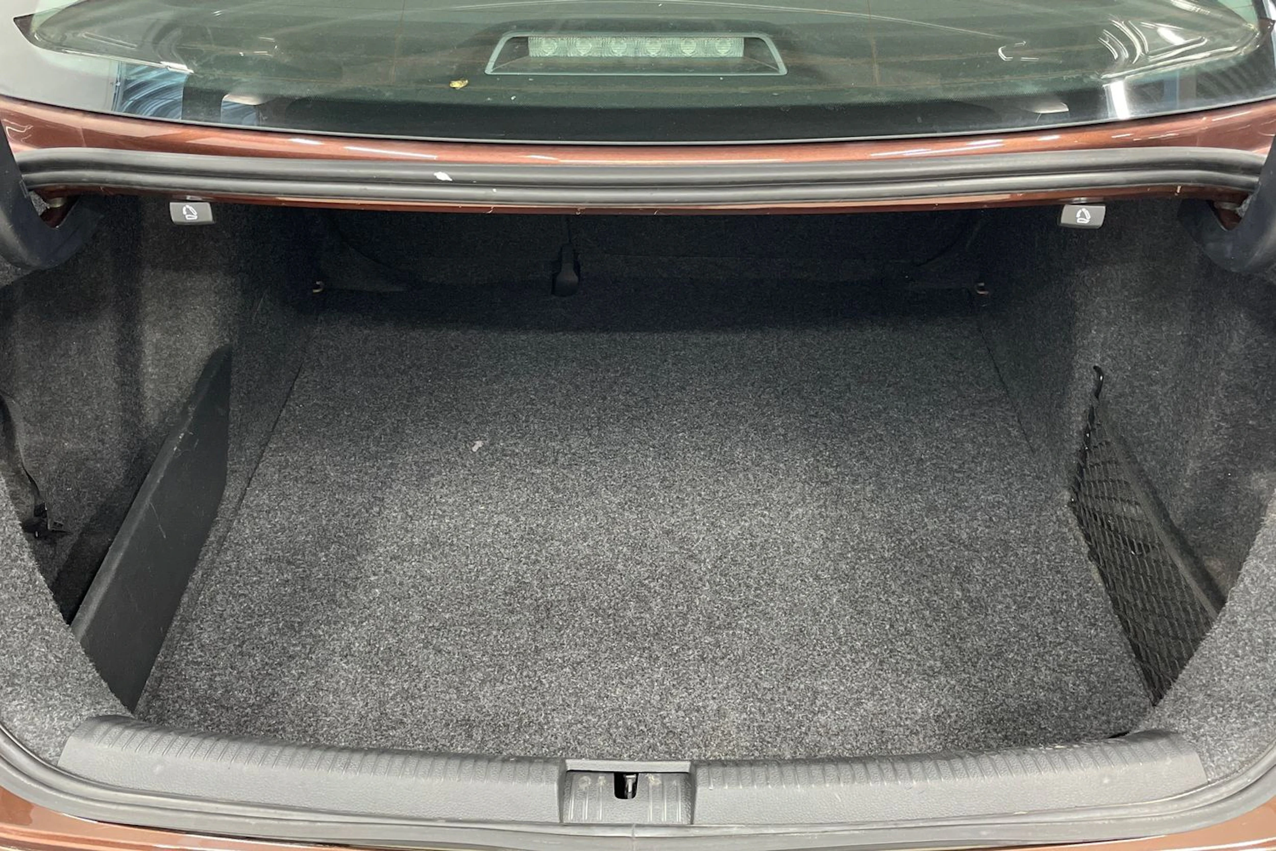 Ruskea (beige) Volkswagen JETTA 2016 kuva 18.