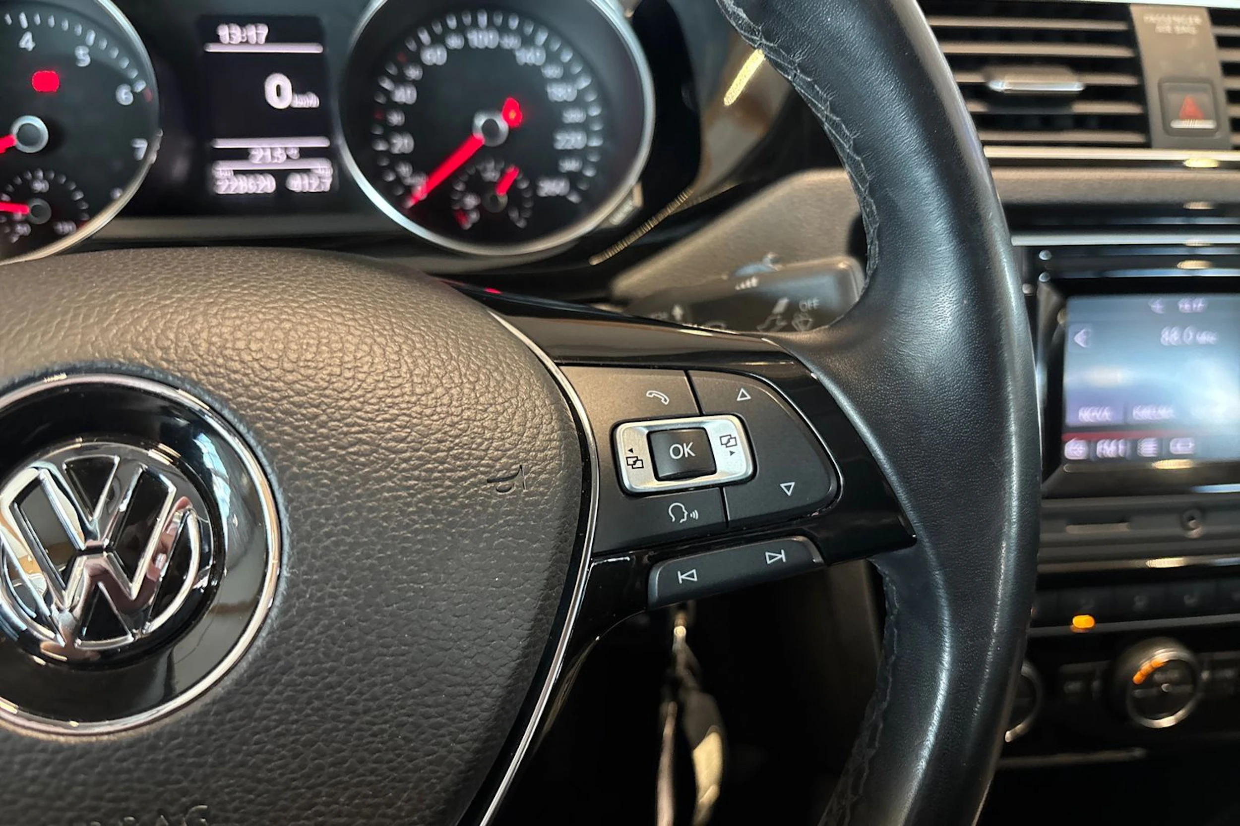 Sininen Volkswagen JETTA 2016 kuva 13.