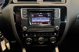 Sininen Volkswagen JETTA 2016 kuva 16.
