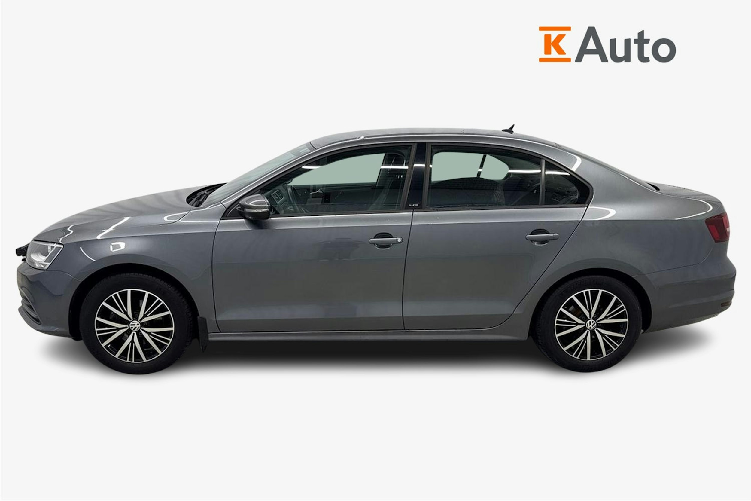 harmaa Volkswagen Jetta 2016 kuva 6.
