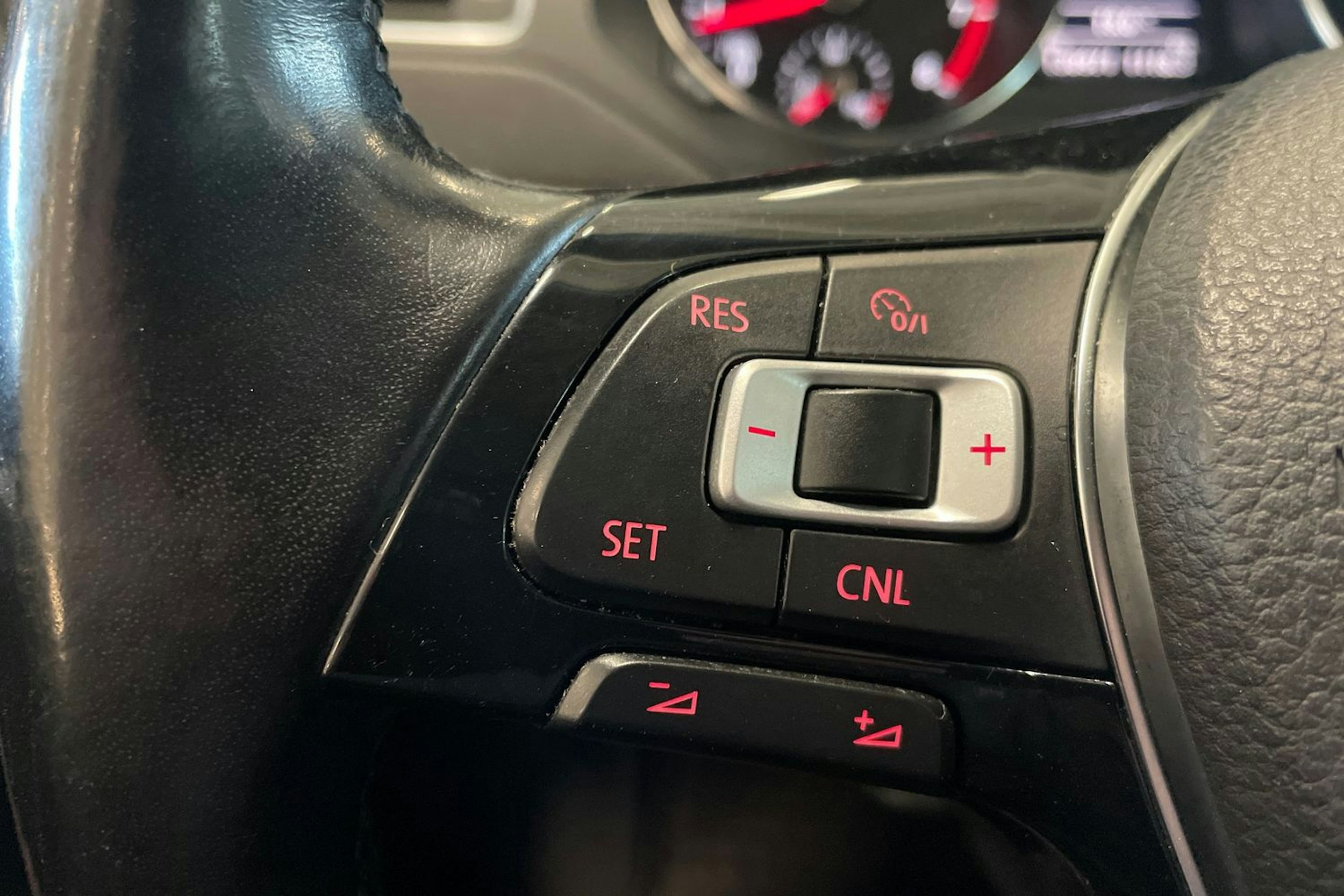 sininen Volkswagen Jetta 2017 kuva 16.