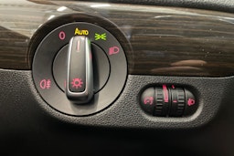 sininen Volkswagen Jetta 2017 kuva 17.