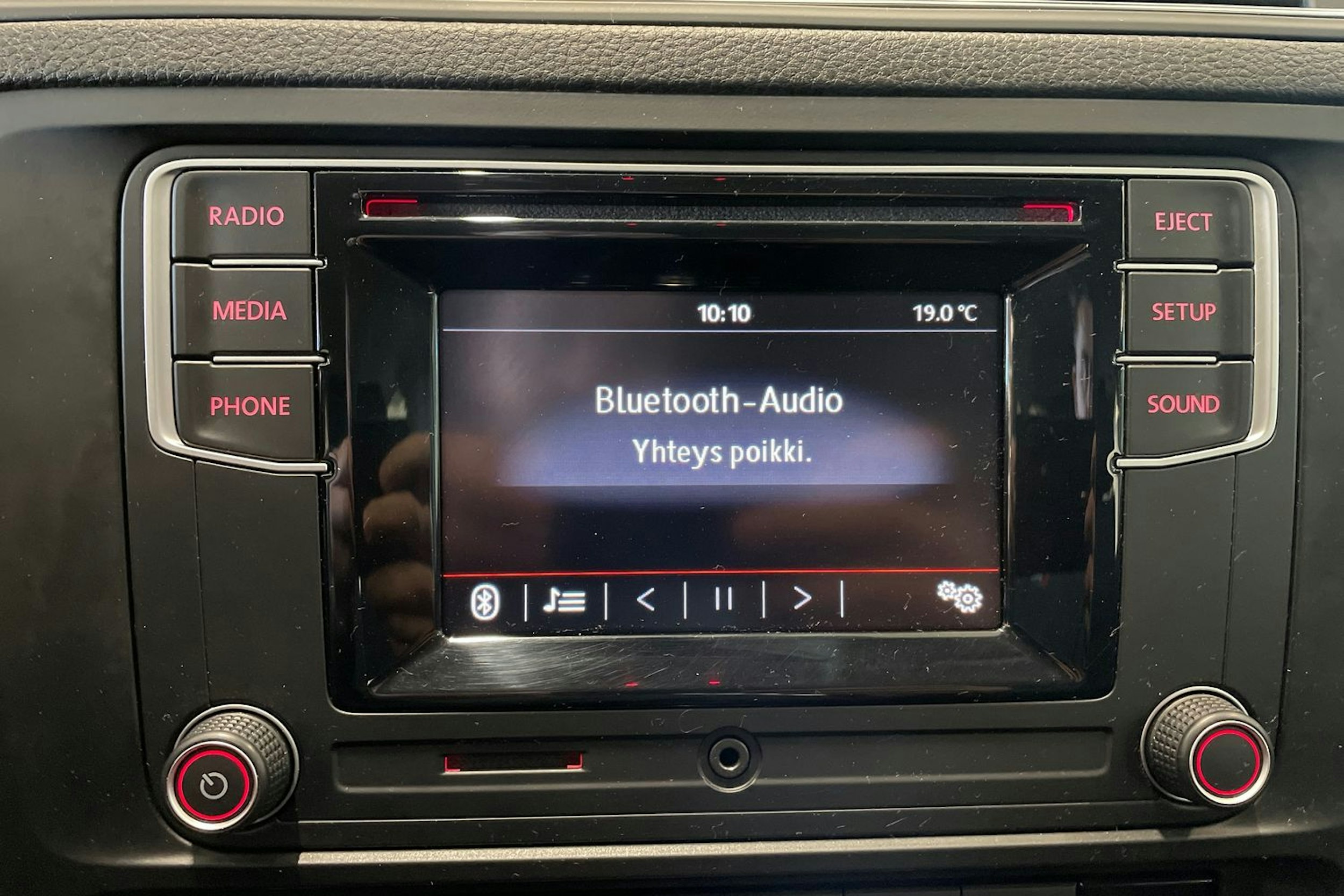 sininen Volkswagen Jetta 2017 kuva 21.