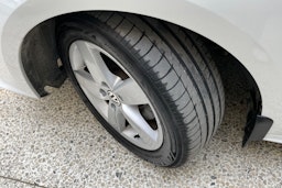 valkoinen Volkswagen Jetta 2017 kuva 13.