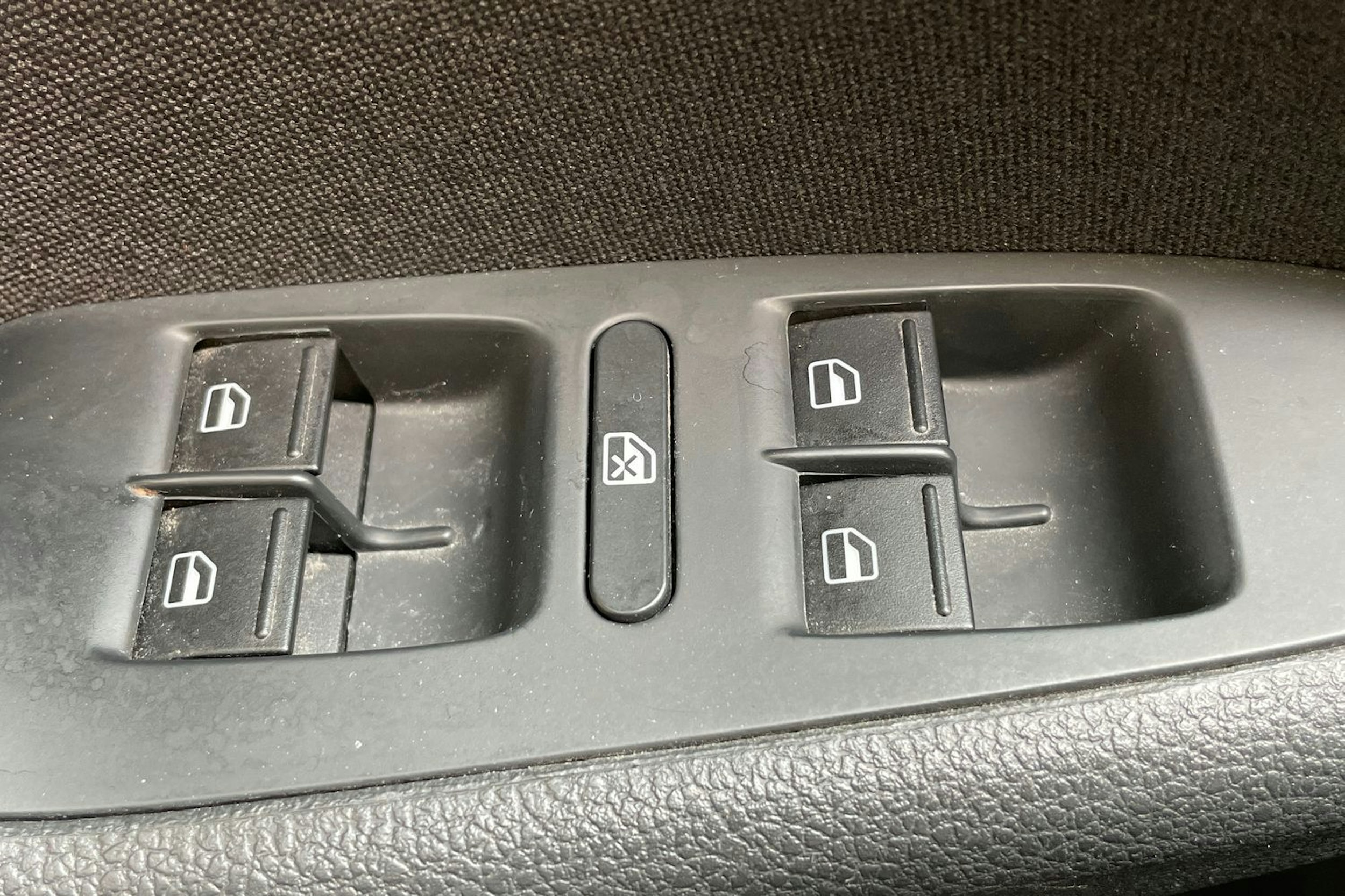 valkoinen Volkswagen Jetta 2017 kuva 16.