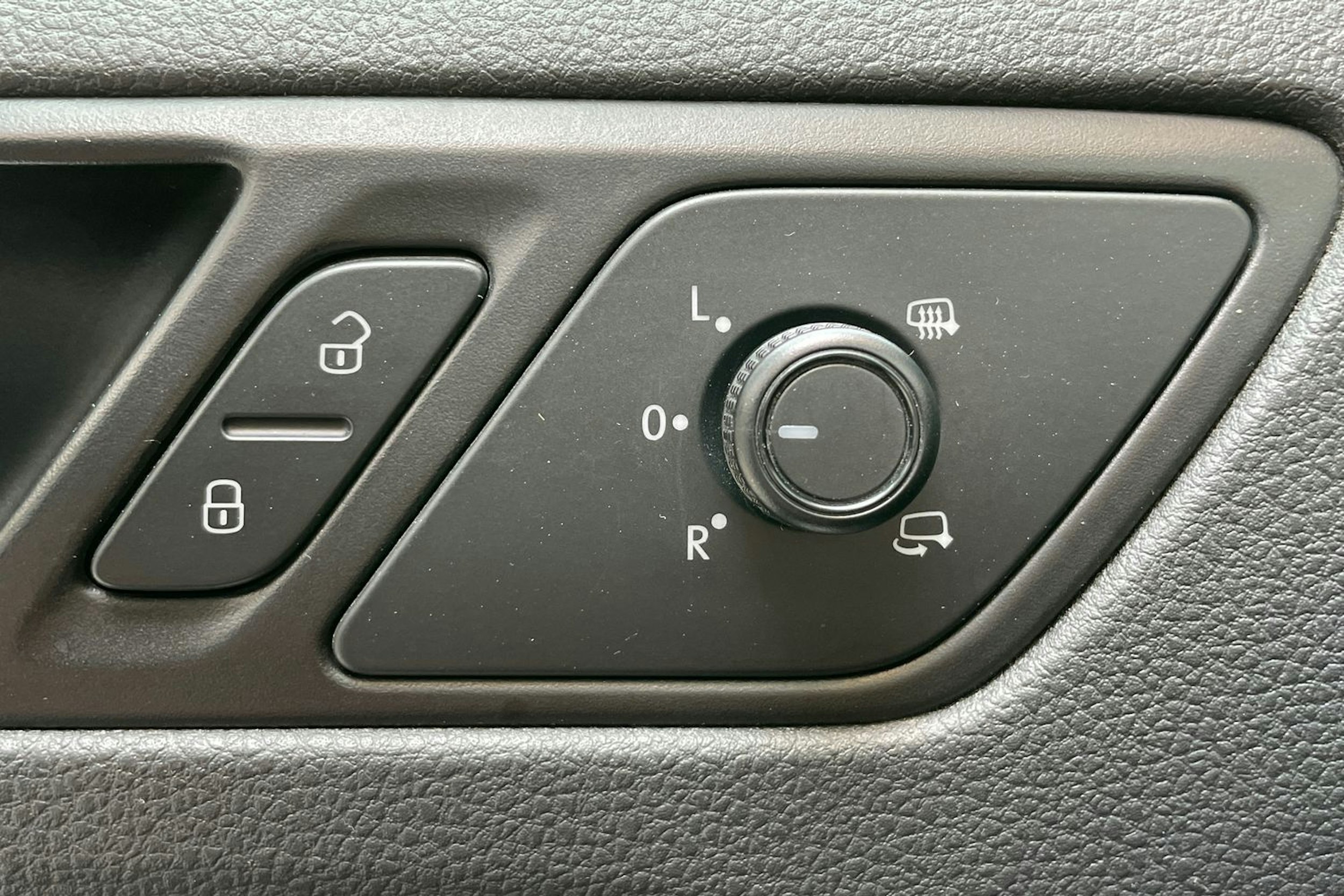 valkoinen Volkswagen Jetta 2017 kuva 17.