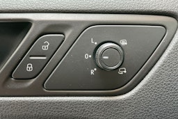 valkoinen Volkswagen Jetta 2017 kuva 17.