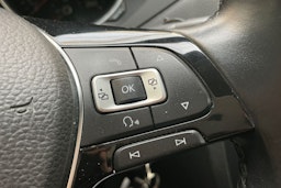 valkoinen Volkswagen Jetta 2017 kuva 20.