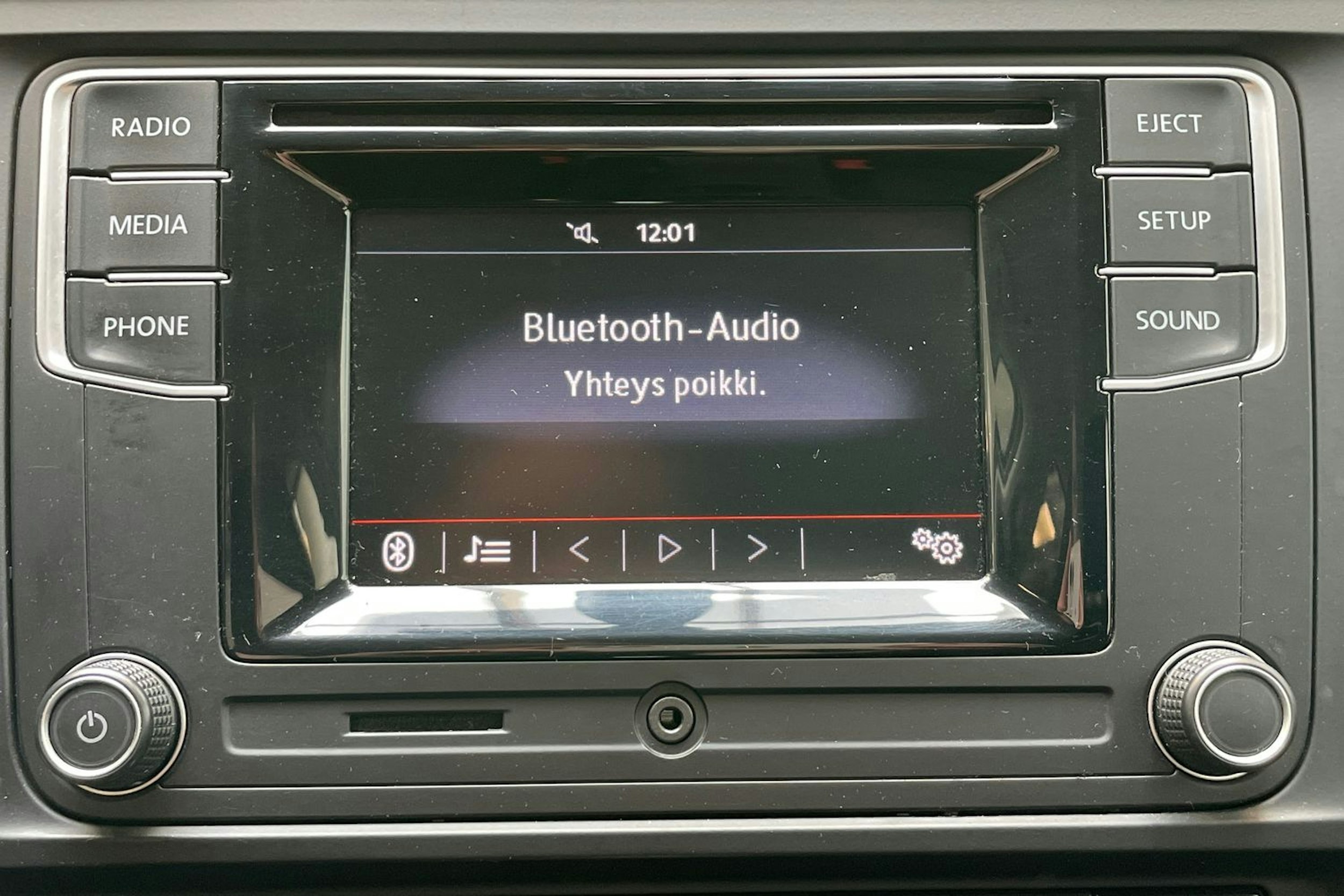 valkoinen Volkswagen Jetta 2017 kuva 23.