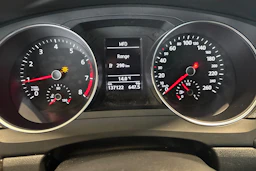 Harmaa Volkswagen JETTA 2018 kuva 11.