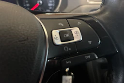 Harmaa Volkswagen JETTA 2018 kuva 13.