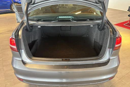 Harmaa Volkswagen JETTA 2018 kuva 15.