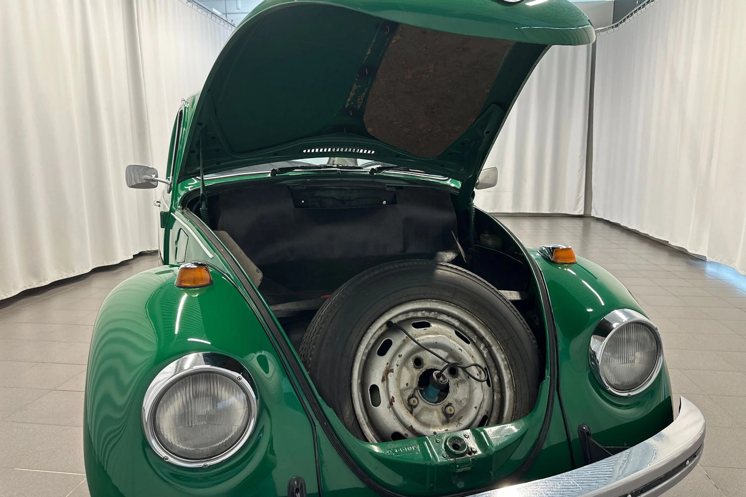 vihreä Volkswagen Kupla 1972 kuva 13.