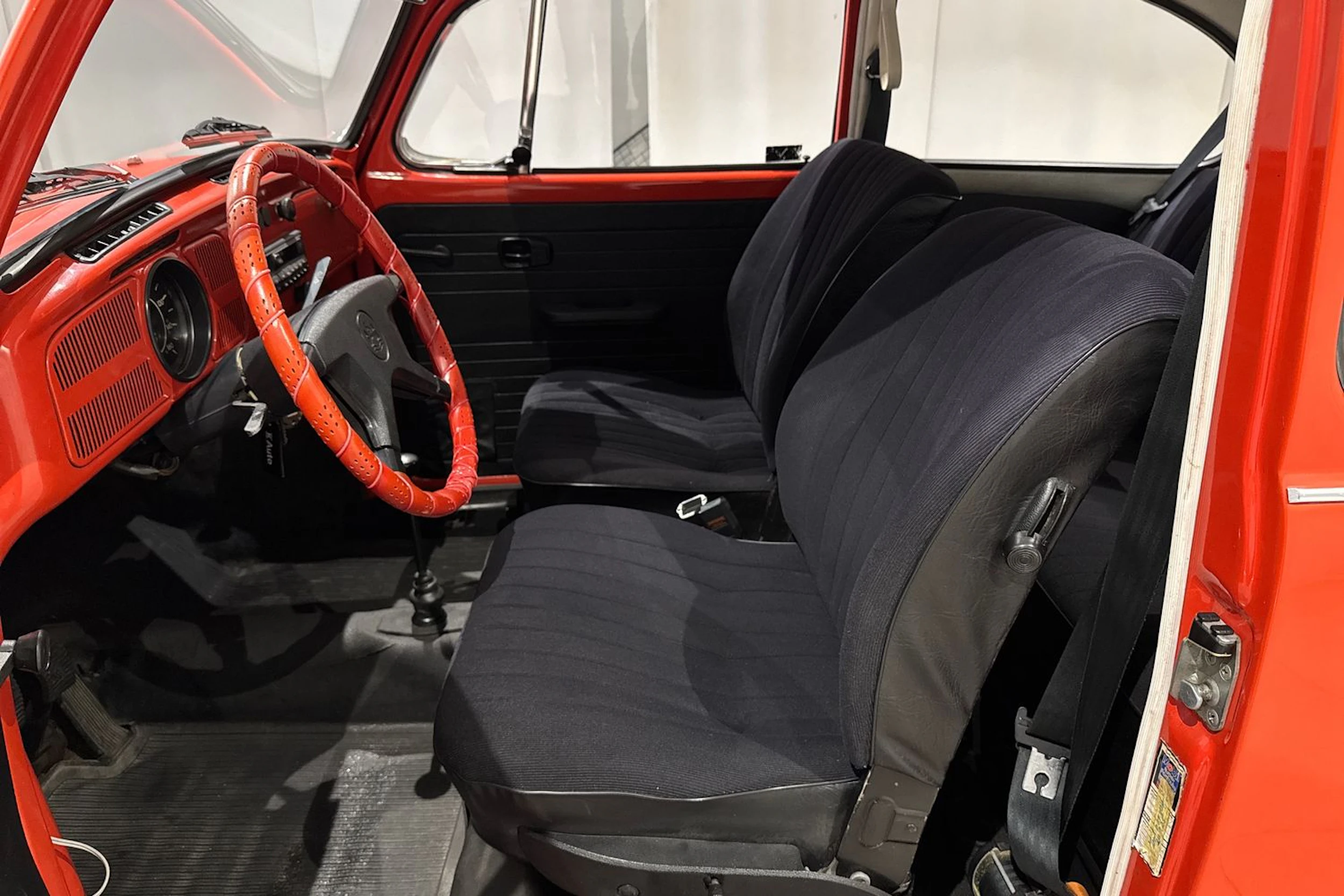 punainen Volkswagen Kupla 1973 kuva 16.