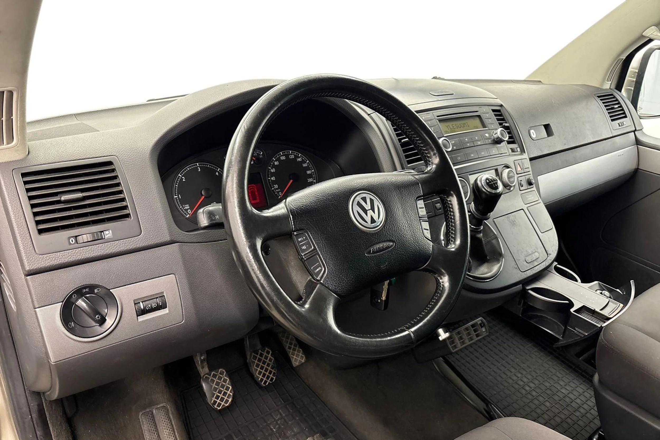 met. beige Volkswagen Multivan 2005 kuva 9.