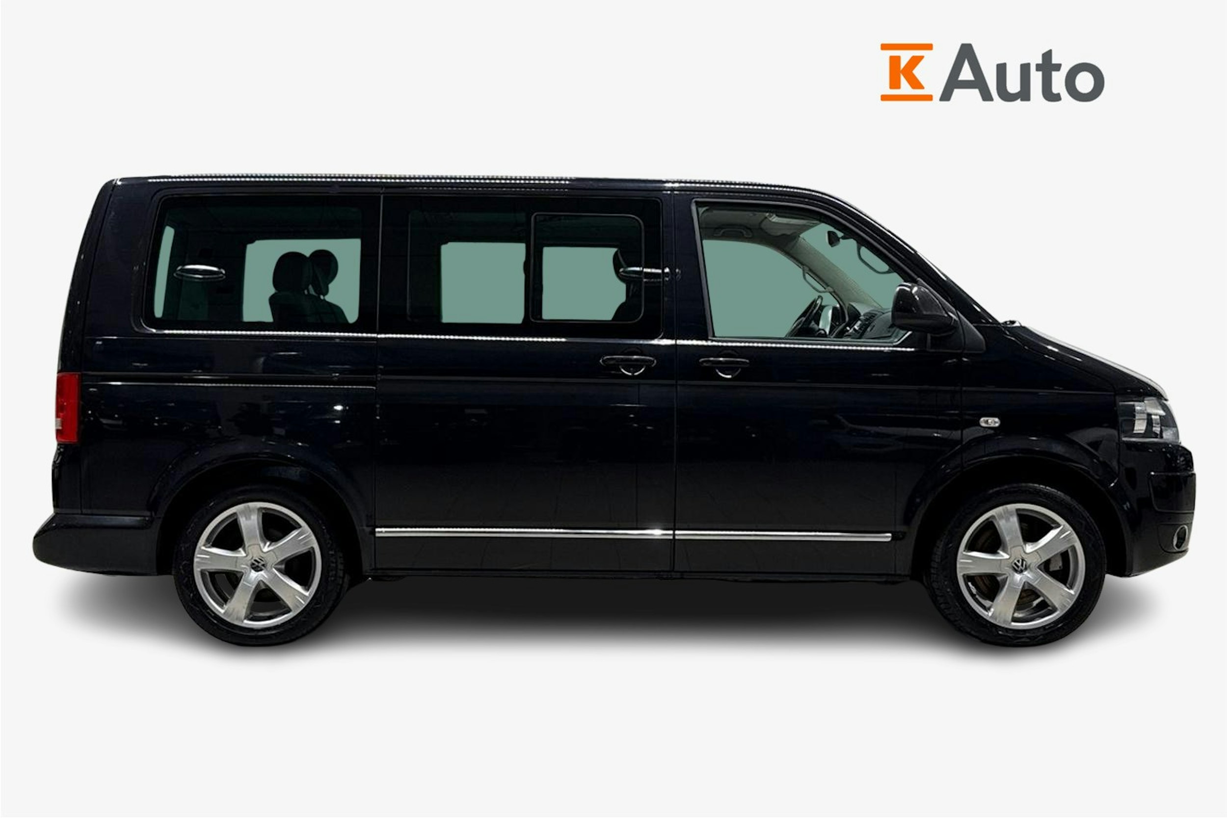 musta Volkswagen Multivan 2011 kuva 6.