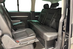 musta Volkswagen Multivan 2011 kuva 10.