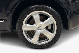 musta Volkswagen Multivan 2011 kuva 11.